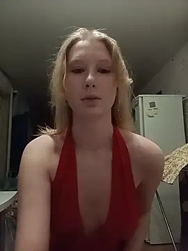 Snapshot of Tanya_Savel chatting on April 11, 2026, 1:04 pm Tanya Savel online show from April 11, 2026, 1:04 pm