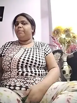 hotsilk21 online show from May 22, 2026, 10:04 pm