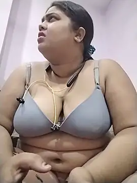 hotsilk21 online show from May 29, 2026, 5:55 pm