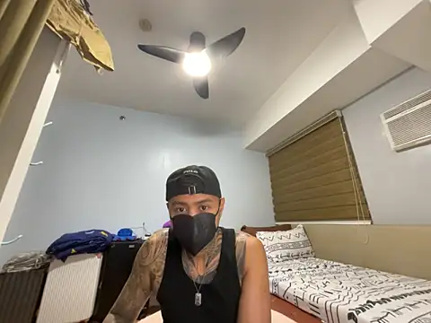 tattoo hottie online show from April 14, 2026, 2:34 pm