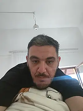 Snapshot of Maryo69v8 chatting on June 3, 2026, 2:33 pm Maryo69v8 online show from June 3, 2026, 2:33 pm