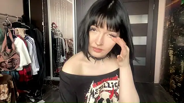 Snapshot of virusDoll chatting on May 6, 2026, 11:48 am virusDoll online show from May 6, 2026, 11:48 am