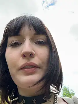 Snapshot of virusDoll chatting on May 27, 2026, 1:19 pm virusDoll online show from May 27, 2026, 1:19 pm