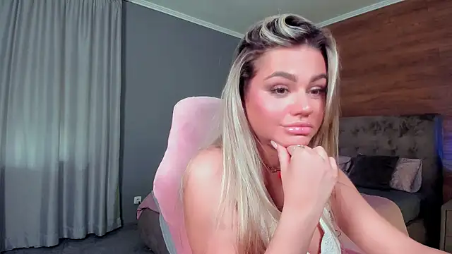 Snapshot of carry_radient chatting on April 15, 2026, 2:24 pm carry radient online show from April 15, 2026, 2:24 pm