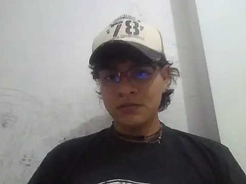 xhecho uzumaki online show from May 7, 2026, 3:56 am