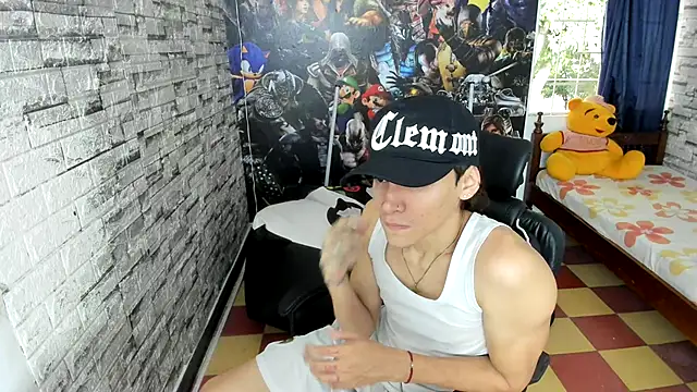 Snapshot of sebas_jusa chatting on July 18, 2026, 1:04 pm sebas jusa online show from July 18, 2026, 1:04 pm
