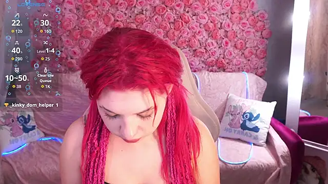 Snapshot of PinkyTrix chatting on April 16, 2026, 12:50 pm PinkyTrix online show from April 16, 2026, 12:50 pm