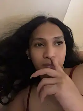 Snapshot of slutty_aki chatting on July 2, 2026, 3:18 pm slutty aki online show from July 2, 2026, 3:18 pm