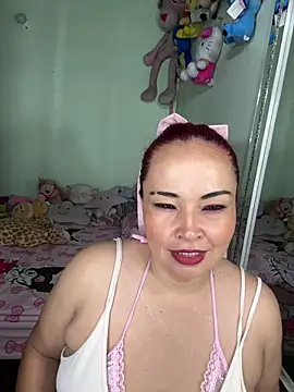 Alma milf co online show from April 15, 2026, 2:07 am