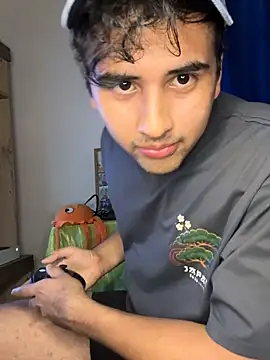 Snapshot of AdrianEmpire chatting on April 14, 2026, 10:49 pm AdrianEmpire online show from April 14, 2026, 10:49 pm