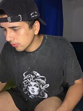 Snapshot of AdrianEmpire chatting on April 15, 2026, 10:43 pm AdrianEmpire online show from April 15, 2026, 10:43 pm