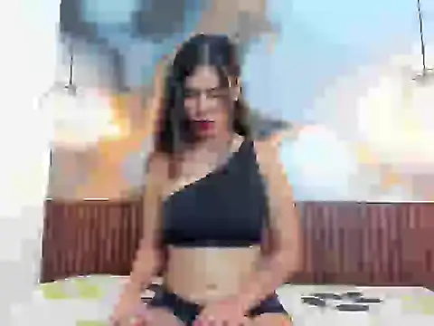 Snapshot of Vanessa_Lune chatting on May 9, 2026, 1:05 pm Vanessa Lune online show from May 9, 2026, 1:05 pm