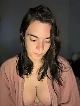 Snapshot of alicemeb chatting on June 18, 2026, 7:40 pm alicemeb online show from June 18, 2026, 7:40 pm