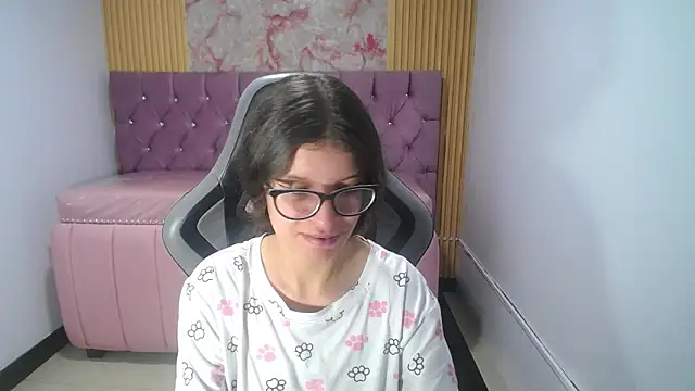 Snapshot of Kailee_ch chatting on April 16, 2026, 1:45 pm Kailee ch online show from April 16, 2026, 1:45 pm