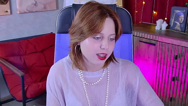 VivienneHebert online show from June 2, 2026, 12:29 pm