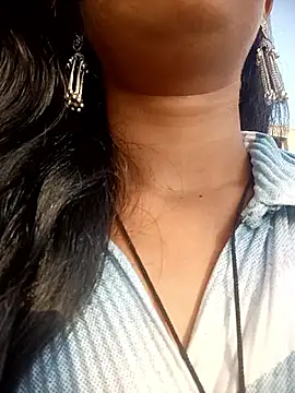 Snapshot of Miss_Divyaa chatting on May 19, 2026, 12:44 pm Miss Divyaa online show from May 19, 2026, 12:44 pm