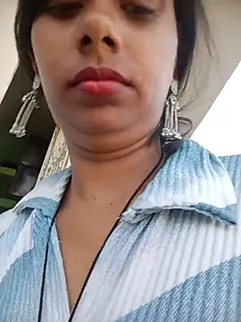 Snapshot of Miss_Divyaa chatting on May 20, 2026, 1:01 am Miss Divyaa online show from May 20, 2026, 1:01 am