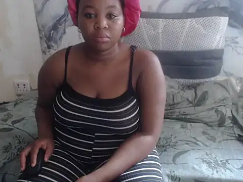 Lillypearl online show from April 14, 2026, 11:05 am