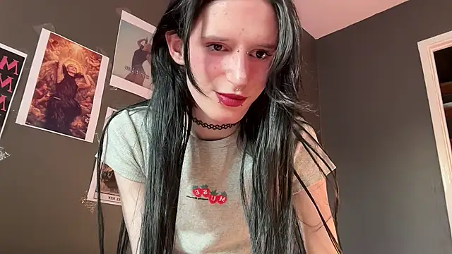 Snapshot of Niky_Long chatting on April 13, 2026, 3:06 pm Niky Long online show from April 13, 2026, 3:06 pm