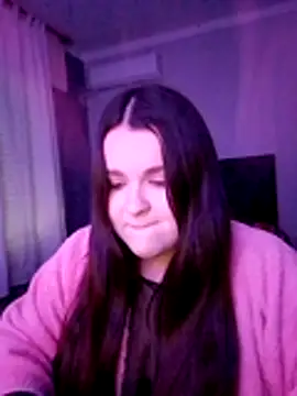 Snapshot of estrell4 chatting on May 25, 2026, 9:10 pm estrell4 online show from May 25, 2026, 9:10 pm