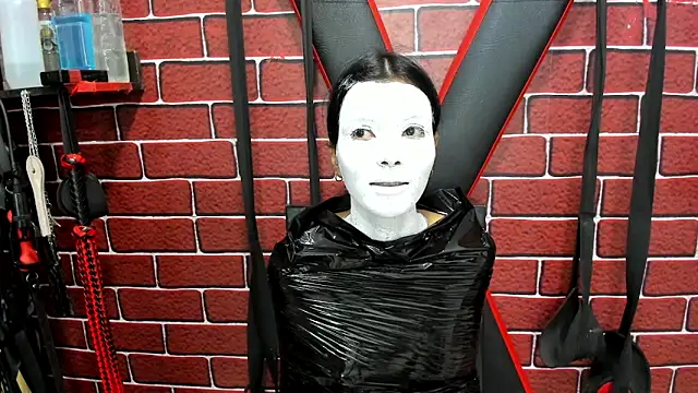 BDSM FETISHESS online show from April 29, 2026, 5:30 pm