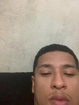 Snapshot of Anthony_clark1 chatting on May 16, 2026, 2:19 am Anthony clark1 online show from May 16, 2026, 2:19 am