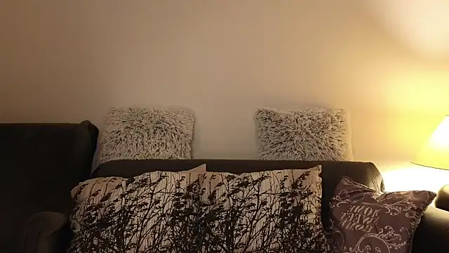 Snapshot of Sharon_Red chatting on February 26, 2025, 6:00 pm Sharon Red online show from February 26, 2025, 6:00 pm