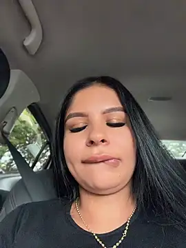 Snapshot of Elara_Luxe chatting on June 26, 2026, 10:25 pm Elara Luxe online show from June 26, 2026, 10:25 pm
