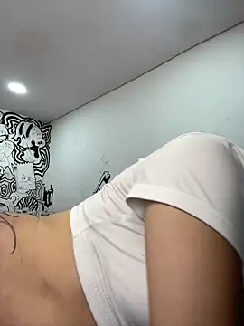 NickieCute- online show from May 21, 2026, 8:49 pm