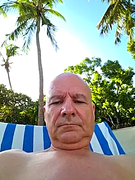Snapshot of mannohmann5 chatting on June 12, 2026, 1:32 pm mannohmann5 online show from June 12, 2026, 1:32 pm