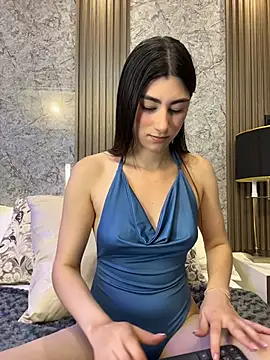 evelyn hills online show from April 23, 2026, 3:14 pm