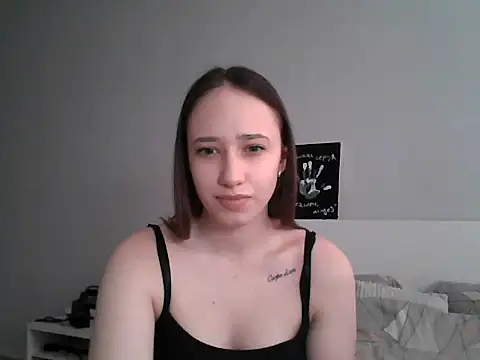 DarkMirel online show from May 8, 2026, 1:38 pm