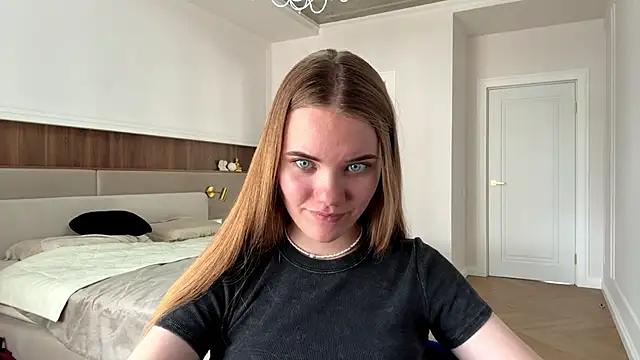 Snapshot of doana_bebriti chatting on June 10, 2026, 11:09 am doana bebriti online show from June 10, 2026, 11:09 am