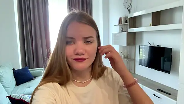Snapshot of doana_bebriti chatting on July 8, 2026, 10:09 am doana bebriti online show from July 8, 2026, 10:09 am