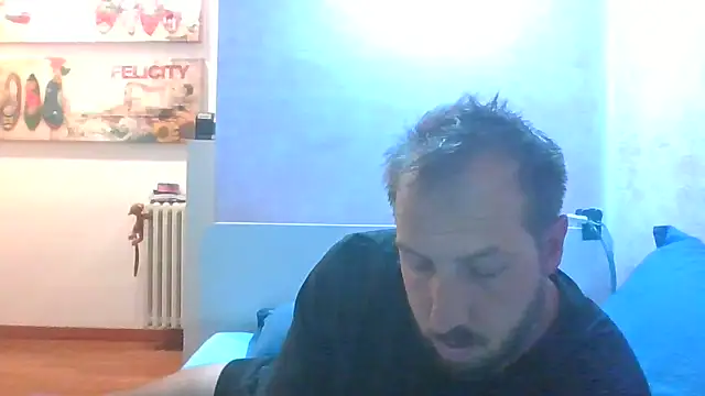 Snapshot of stefanotoma91 chatting on April 14, 2026, 2:01 pm stefanotoma91 online show from April 14, 2026, 2:01 pm