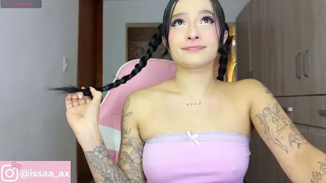 Snapshot of issa_dolly chatting on May 26, 2026, 10:17 pm issa dolly online show from May 26, 2026, 10:17 pm