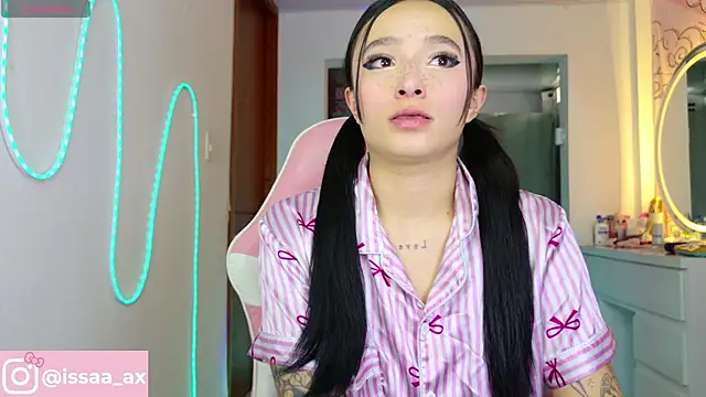 Snapshot of issa_dolly chatting on June 11, 2026, 9:57 pm issa dolly online show from June 11, 2026, 9:57 pm