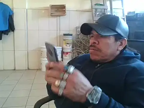 Snapshot of Oskr2024XXX chatting on January 5, 2025, 5:30 pm Oskr2024XXX online show from January 5, 2025, 5:30 pm