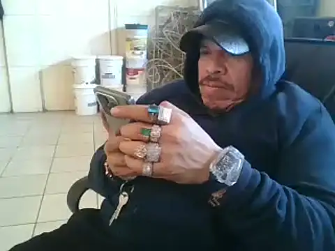 Snapshot of Oskr2024XXX chatting on January 5, 2025, 8:31 pm Oskr2024XXX online show from January 5, 2025, 8:31 pm