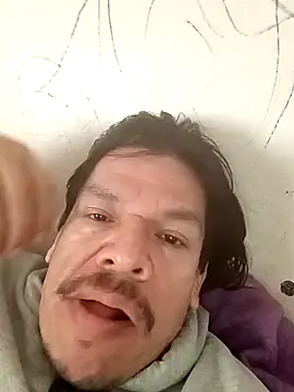 Snapshot of Oskr2024XXX chatting on January 12, 2025, 6:38 pm Oskr2024XXX online show from January 12, 2025, 6:38 pm