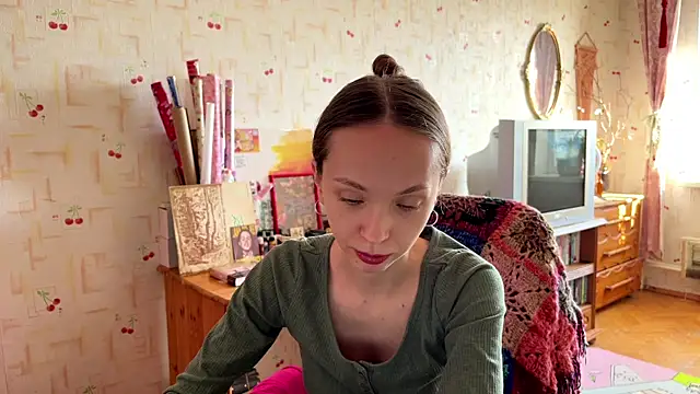 Snapshot of AdriannaBill chatting on June 17, 2026, 3:02 pm AdriannaBill online show from June 17, 2026, 3:02 pm