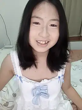 leexmm online show from April 17, 2026, 1:14 pm