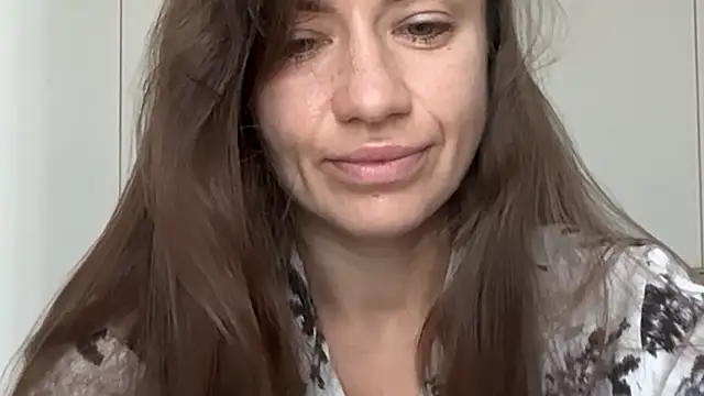 missRorian online show from April 16, 2026, 4:35 am