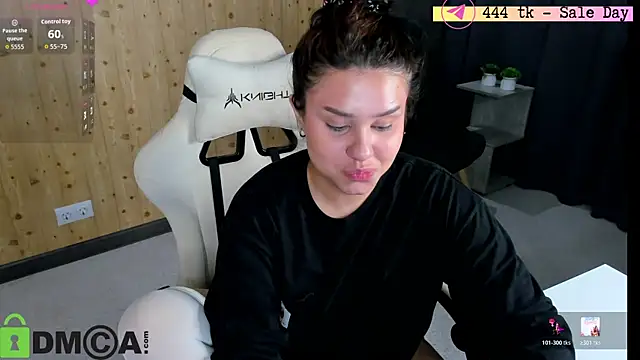 Snapshot of nicolewoss chatting on June 20, 2026, 4:48 am nicolewoss online show from June 20, 2026, 4:48 am