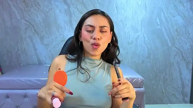 Snapshot of grecia_soler_a chatting on June 12, 2026, 12:48 pm grecia soler a online show from June 12, 2026, 12:48 pm
