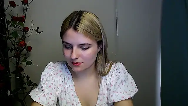  shy sabrina   online show from April 17, 2026, 8:56 pm