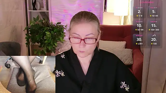 Snapshot of Alexandra_Kind chatting on July 7, 2026, 1:48 pm Alexandra Kind online show from July 7, 2026, 1:48 pm