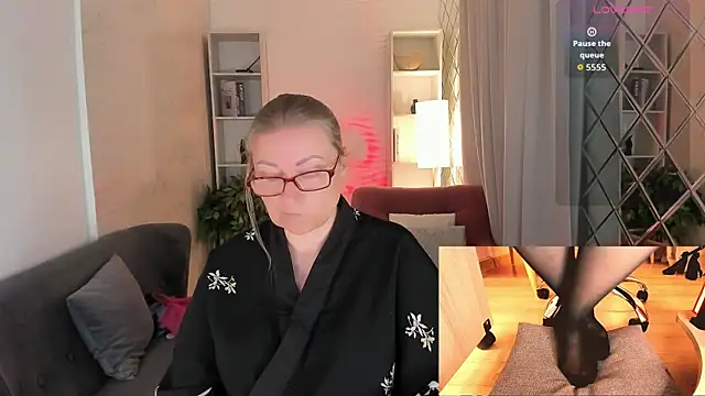 Snapshot of Alexandra_Kind chatting on July 12, 2026, 11:07 pm Alexandra Kind online show from July 12, 2026, 11:07 pm