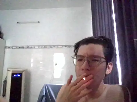 StudentHCM online show from April 18, 2026, 1:42 am