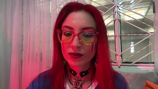 Queenscarlettsecret online show from July 9, 2026, 2:54 pm